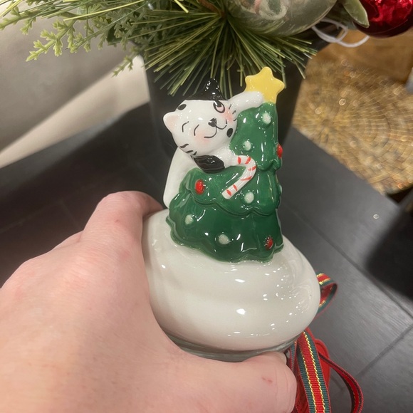 Christmas Cat in a Christmas Tree Ceramic Lid Glass Jar Canister NWT - Picture 4 of 7